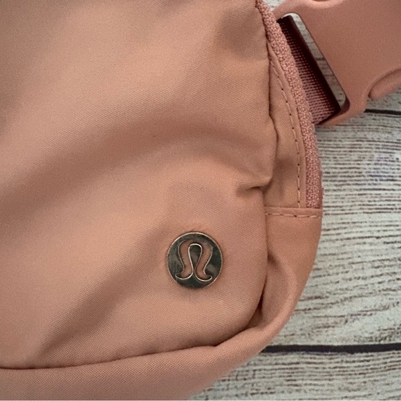 lululemon athletica Handbags - Lululemon Dusty Rose Belt Bag
